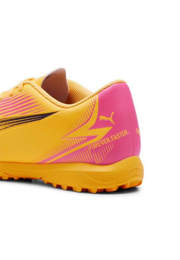 Buty piłkarskie męskie Puma Ultra Play. Zapięcie: sznurówki. Kolor: wielokolorowy, pomarańczowy, różowy, czarny. Materiał: materiał, syntetyk. Szerokość cholewki: normalna. Sport: piłka nożna