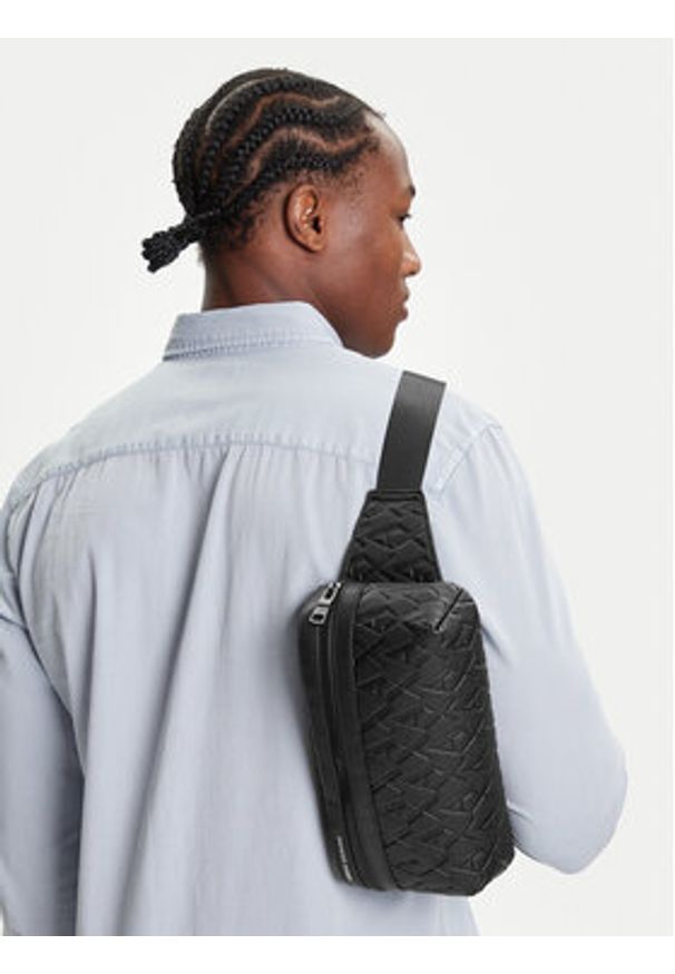 Armani Exchange Nerka XM000844 AF12133 UC001 Czarny. Kolor: czarny. Materiał: skóra