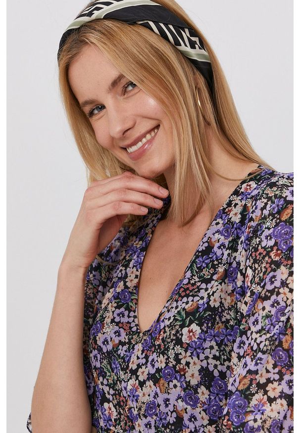 Haily's - Sukienka. Okazja: na co dzień. Kolor: fioletowy. Materiał: tkanina. Typ sukienki: proste. Styl: casual