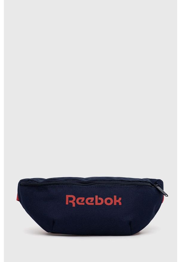 Reebok Nerka kolor granatowy. Kolor: niebieski. Materiał: poliester. Wzór: nadruk