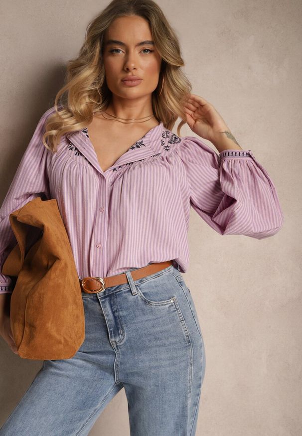 Renee - Różowa Koszula z Bawełny z Haftem Norretis. Okazja: na co dzień. Kolor: różowy. Materiał: bawełna. Długość rękawa: długi rękaw. Długość: długie. Wzór: haft. Styl: casual, elegancki, klasyczny