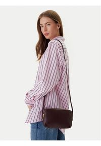 Calvin Klein Torebka Emblem Aop Elongated Camera Bag LV04F3268G Bordowy. Kolor: czerwony. Materiał: skórzane #1