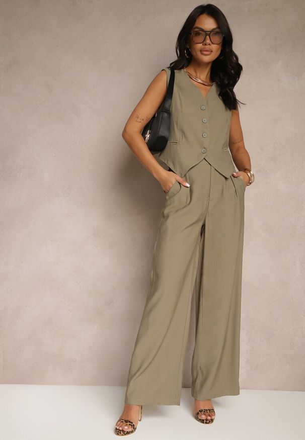 Renee - Zielony Wiskozowy Komplet o Garniturowym Kroju Kamizelka i Spodnie Soreya. Kolor: beżowy. Materiał: wiskoza. Wzór: aplikacja