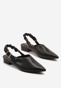 Born2be - Czarne Sandały ze Szpiczastym Noskiem i Sprzączką Jeneliena. Okazja: na co dzień, na imprezę. Nosek buta: szpiczasty. Zapięcie: sprzączka. Kolor: czarny. Styl: casual, elegancki, klasyczny #2