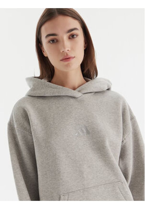 Adidas - adidas Bluza ALL SZN Holiday Glitter Fleece JV5757 Szary Loose Fit. Kolor: szary. Materiał: bawełna