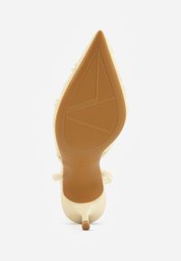 Renee - Żółte Szpilki VICES Slingback z Noskami w Szpic Ozdobionymi Haftem i Koralikami Laraidina. Zapięcie: pasek. Kolor: żółty. Materiał: satyna. Wzór: aplikacja, haft. Obcas: na szpilce #4