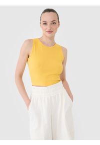 4f - 4F Crop top dzianinowy damski - żółty XL. Kolor: żółty. Materiał: dzianina. Długość rękawa: na ramiączkach. Wzór: prążki, jednolity