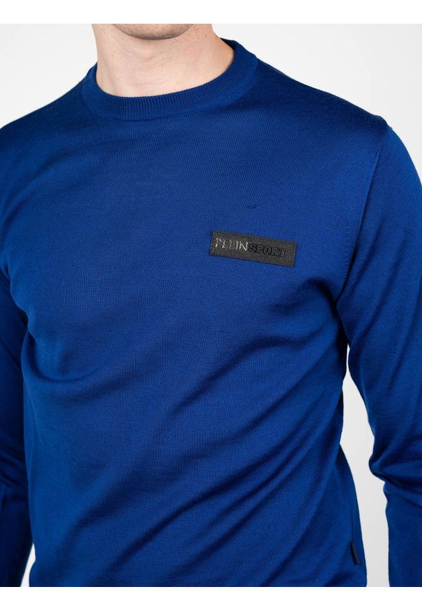 Plein Sport Sweter "Merino" | MPPS90181 | Mężczyzna | Niebieski. Okazja: na co dzień. Kolor: niebieski. Materiał: wełna. Wzór: aplikacja. Styl: sportowy