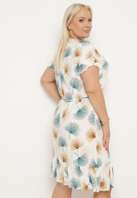 Born2be - Biało-Niebieska Bawełniana Sukienka z Florystycznym Motywem i Wiązaniem w Talii Rissani. Okazja: na randkę. Kolor: biały. Materiał: bawełna. Sezon: lato #5