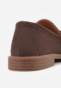 Renee - Brązowe Mokasyny VICES z Wkładką ze Skóry Naturalnej Ozdobione Chwostami Maritune. Okazja: na co dzień. Kolor: brązowy. Materiał: skóra. Wzór: aplikacja. Styl: casual, elegancki #7