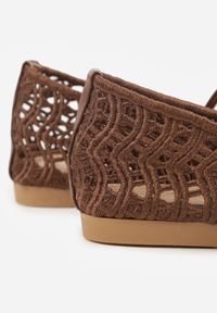 Born2be - Brązowe Ażurowe Balerinki z Imitacji Plecionki z Paskiem Naeraea. Okazja: na co dzień. Zapięcie: pasek. Kolor: brązowy. Materiał: len. Wzór: ażurowy. Sezon: wiosna, lato. Styl: casual, klasyczny #2