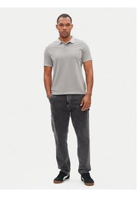 Pepe Jeans Polo New Oliver PM542099 Szary Regular Fit. Typ kołnierza: polo. Kolor: szary. Materiał: bawełna