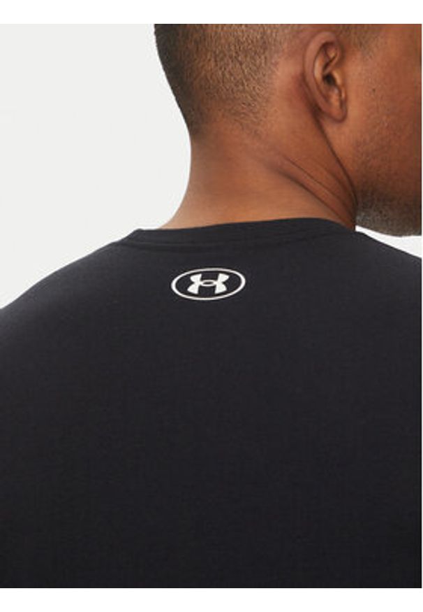 Under Armour T-Shirt Stacked Logo SS 6000211 Czarny Loose Fit. Kolor: czarny. Materiał: bawełna, syntetyk