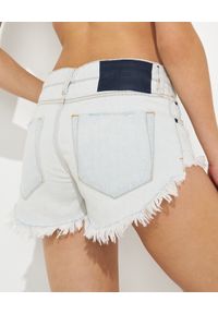 ONETEASPOON - Jeansowe szorty Bonita Lowa Waist. Stan: obniżony. Kolor: biały. Materiał: jeans. Wzór: aplikacja. Styl: klasyczny #7