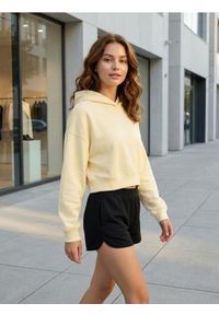 Sinsay - Szorty soft touch z domieszką wiskozy - czarny. Kolor: czarny. Materiał: wiskoza #1