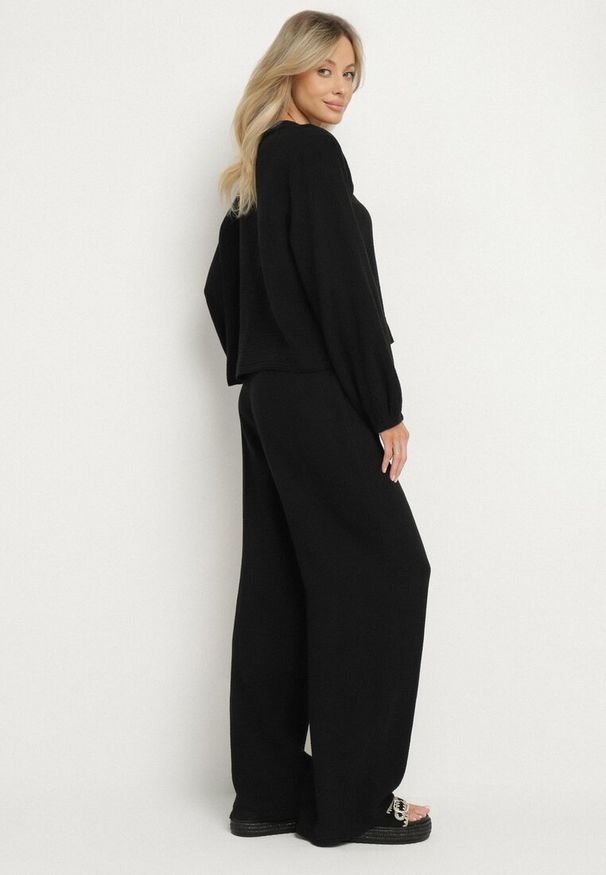 Born2be - Czarny Bawełniany Komplet Bluzka z Wiązaniem i Spodnie Palionis. Kolor: czarny. Materiał: bawełna