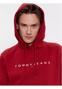 Tommy Jeans Bluza Linear Logo DM0DM17985 Czerwony Regular Fit. Kolor: czerwony. Materiał: bawełna