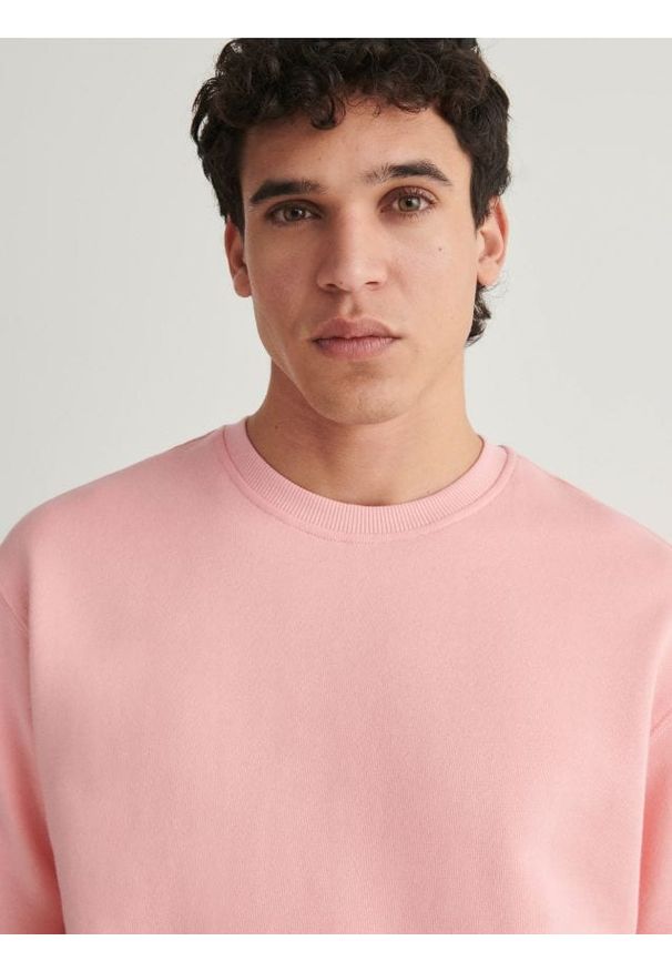 Reserved - T-shirt boxy - różowy. Kolor: różowy. Materiał: bawełna, dzianina