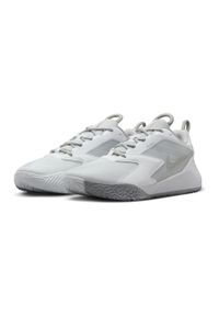 Buty do siatkówki Dorosły Nike Air Zoom Hyperace 3 biały. Okazja: na co dzień. Kolor: biały. Materiał: syntetyk, materiał. Szerokość cholewki: normalna. Model: Nike Zoom. Sport: turystyka piesza, siatkówka