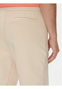 BOSS Szorty sportowe Headlo 50537199 Beżowy Regular Fit. Kolor: beżowy. Materiał: bawełna. Styl: sportowy #2