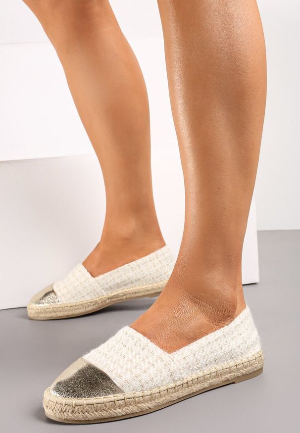 Renee - Beżowe Espadryle z Tweedowego Materiału z Plecionką na Podeszwie Hexiria. Kolor: beżowy. Materiał: materiał. Styl: elegancki