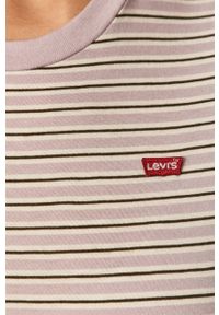 Levi's® - Levi's - T-shirt. Okazja: na spotkanie biznesowe, na co dzień. Kolor: fioletowy. Materiał: bawełna, dzianina. Styl: biznesowy, casual #3