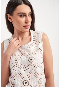 Blugirl Blumarine - Bluzka BLUGIRL BLUMARINE. Długość rękawa: bez rękawów. Wzór: aplikacja, ażurowy, haft