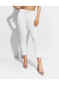 Pinko - PINKO - Białe spodnie z paskiem Sabrina 18. Kolor: biały. Wzór: aplikacja