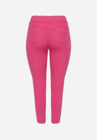 Born2be - Ciemnoróżowe Spodnie Skinny z Kieszeniami Afrina. Kolekcja: plus size. Kolor: różowy. Długość: do kostek #5