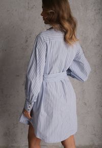 Renee - Niebieska Koszulowa Sukienka z Bawełny z Paskiem w Stylu Soft Utility Effiara. Kolor: niebieski. Materiał: bawełna. Wzór: paski. Typ sukienki: koszulowe #5