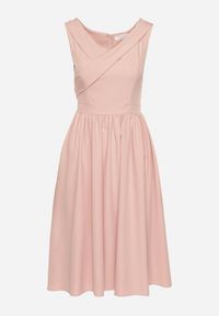 Born2be - Różowa Klasyczna Rozkloszowana Sukienka Vices Tolissela. Okazja: na co dzień. Kolor: różowy. Wzór: aplikacja, gładki. Styl: klasyczny #2