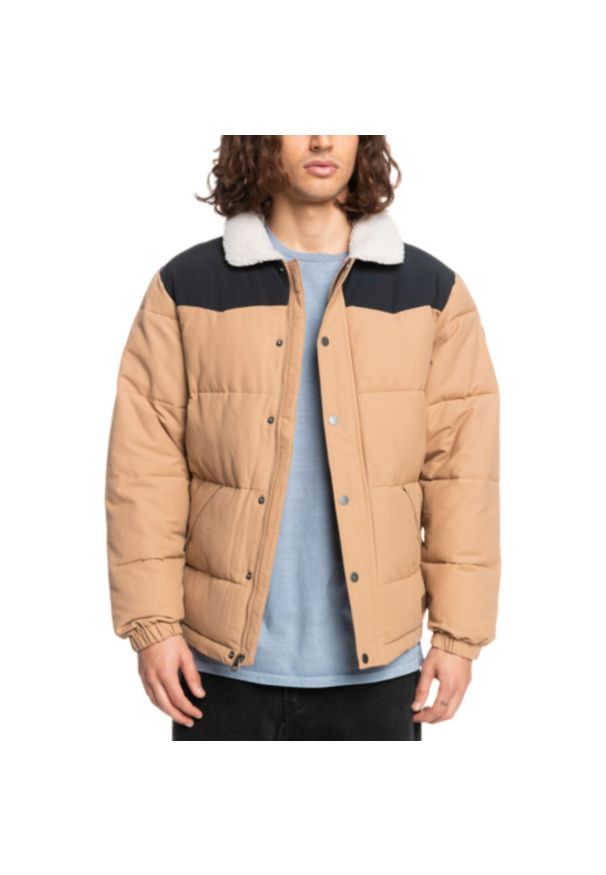 Kurtka zimowa męska Quiksilver Colourblock Puffer Jacket. Kolor: brązowy. Materiał: nylon, bawełna. Sezon: zima. Sport: turystyka piesza