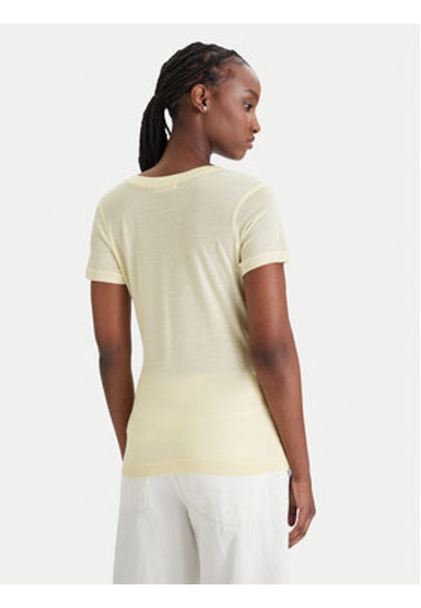 Guess T-Shirt W5GP31 KCSX2 Żółty Classic Fit. Kolor: żółty. Materiał: lyocell