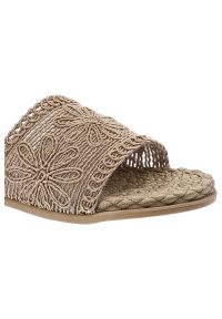 Brązowe Klapki Artiker Materiałowe Buty Na Lato. Okazja: na co dzień. Kolor: brązowy. Materiał: materiał. Wzór: aplikacja. Sezon: lato. Styl: casual #6