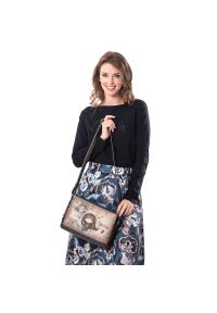 Brązowa Pojemna Listonoszka Damska Anekke Real. Kolor: brązowy. Wzór: kwiaty, motyw z bajki, haft. Dodatki: z breloczkiem, z haftem. Styl: casual #7