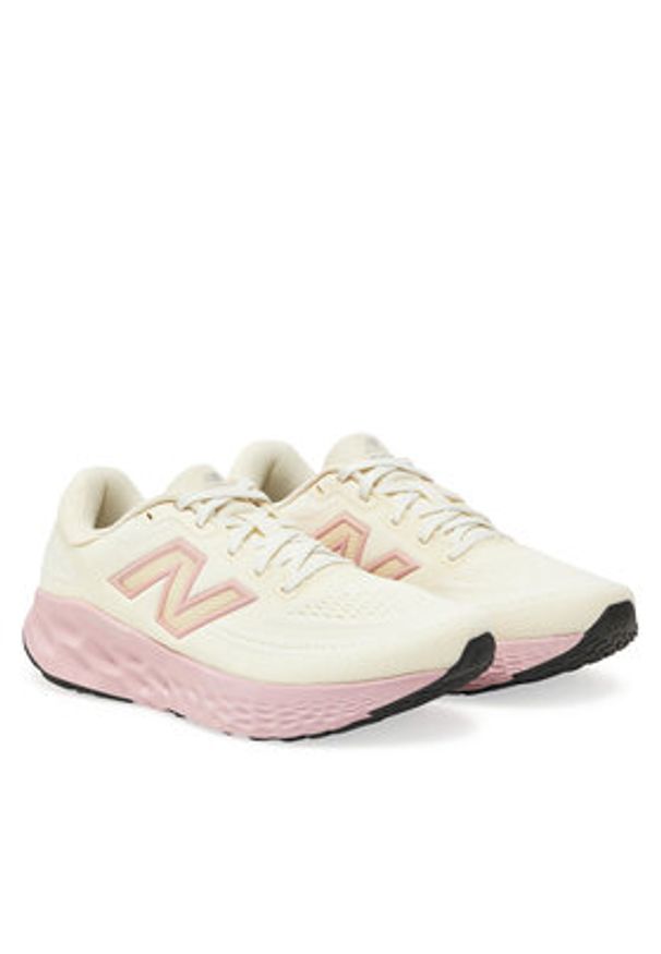 New Balance Buty do biegania Evoz WEVOZLC4 Biały. Kolor: biały. Materiał: materiał
