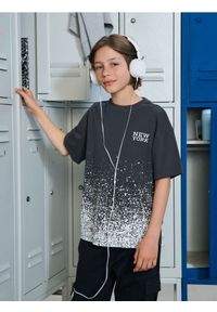 Sinsay - Koszulka oversize z efektem ombre - szary. Kolor: szary