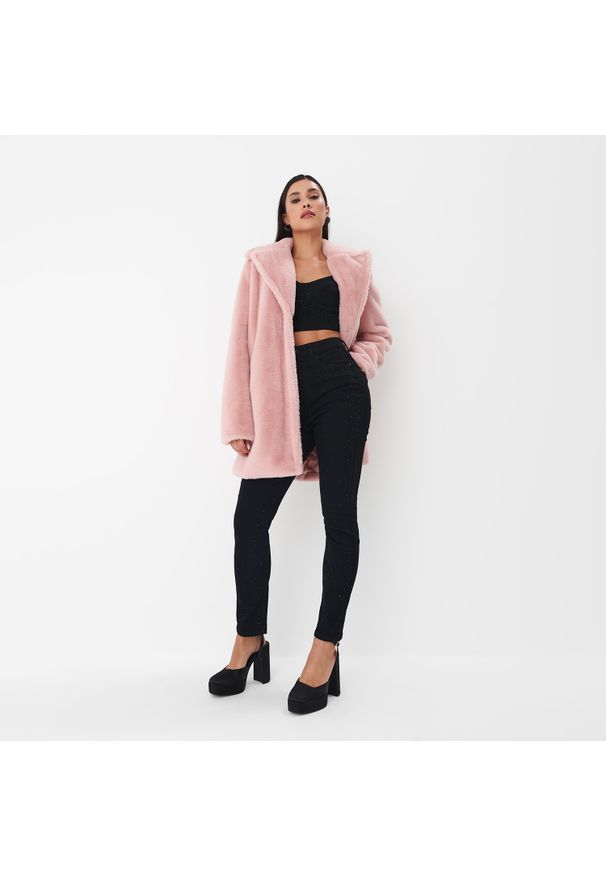 Mohito - Jeansy slim z ozdobnymi elementami - Czarny. Kolor: czarny