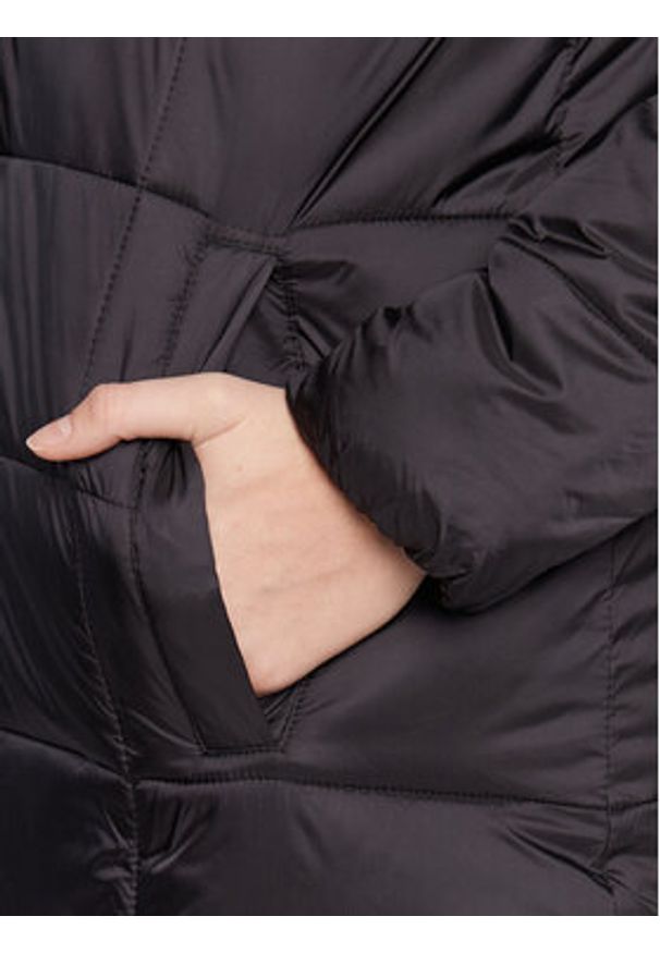 CMP Płaszcz zimowy 32K3136 Czarny Regular Fit. Kolor: czarny. Materiał: syntetyk. Sezon: zima