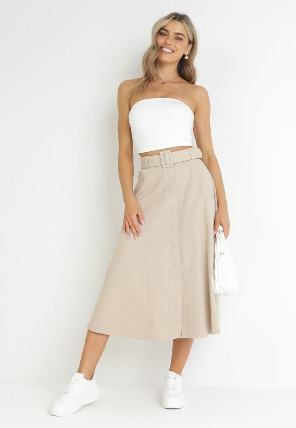 Born2be - Jasnobeżowa Rozkloszowana Spódnica Midi z Ozdobnymi Guzikami i Materiałowym Paskiem z Bawełny Margareta. Okazja: na co dzień. Kolor: beżowy. Materiał: materiał, bawełna. Styl: casual