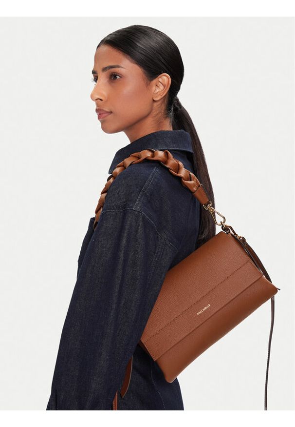 Coccinelle Torebka M50 Boheme Grana Double E1 M50 12 01 01 Brązowy. Kolor: brązowy. Materiał: skórzane