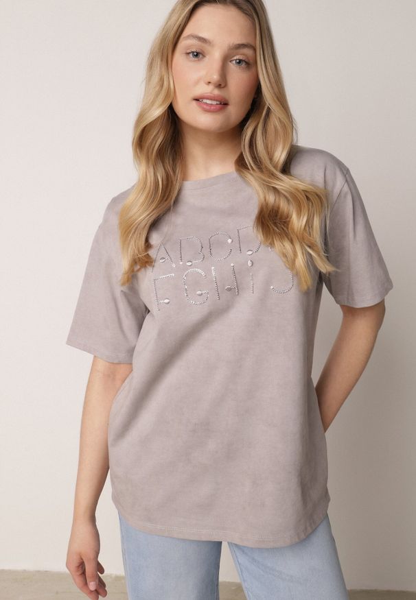 Born2be - Szary Oversizowy T-shirt z Bawełny Zdobiony Haftem z Cekinami Pidella. Okazja: na co dzień. Kolor: szary. Materiał: bawełna. Wzór: haft, aplikacja. Styl: casual, elegancki