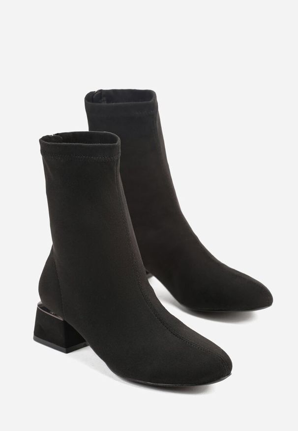 Renee - Czarne Eleganckie Botki VICES Skarpetkowe z Imitacji Zamszu na Klocku z Metalicznym Zdobieniem Rivite. Okazja: na co dzień. Zapięcie: zamek. Kolor: czarny. Materiał: zamsz. Wzór: aplikacja. Obcas: na obcasie. Styl: elegancki. Wysokość obcasa: średni