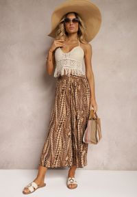 Renee - Brązowe Spodnie High Waist o Szerokich Nogawkach z Wiskozy Wykończone Gumką w Talii Krifea. Stan: podwyższony. Kolor: brązowy. Materiał: wiskoza. Sezon: lato