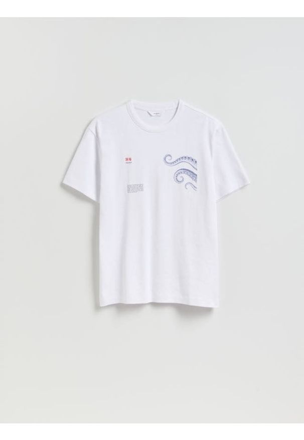 Reserved - T-shirt comfort z nadrukiem - biały. Kolor: biały. Materiał: dzianina, bawełna. Wzór: nadruk