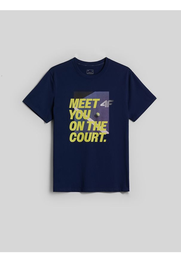 4f - 4F T-shirt regular z nadrukiem męski - granatowy L. Okazja: na co dzień, na spacer, do pracy. Kolor: niebieski. Materiał: materiał, bawełna. Wzór: nadruk. Styl: casual