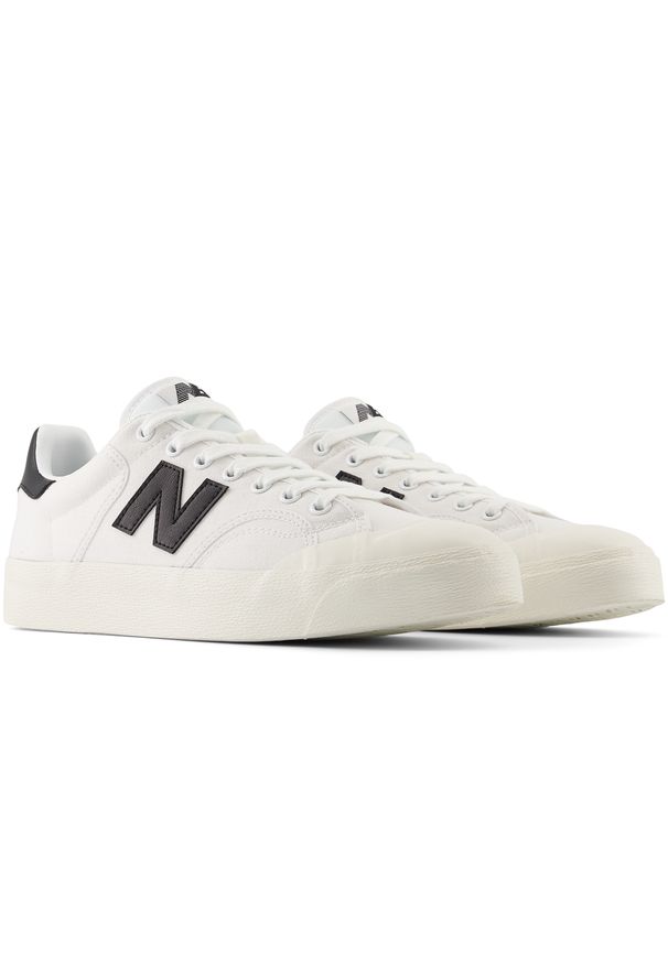Buty unisex New Balance BB100CVA – białe. Okazja: na co dzień. Kolor: biały. Materiał: materiał, syntetyk, guma. Szerokość cholewki: normalna. Obcas: na platformie