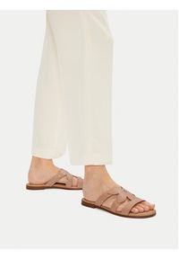 Lasocki Klapki RST-ARENA-69 Beżowy. Kolor: beżowy. Materiał: skóra #5