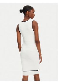 Guess Sukienka codzienna 5RGK99 5640Z Écru Regular Fit. Okazja: na co dzień. Materiał: wiskoza. Typ sukienki: proste. Styl: casual