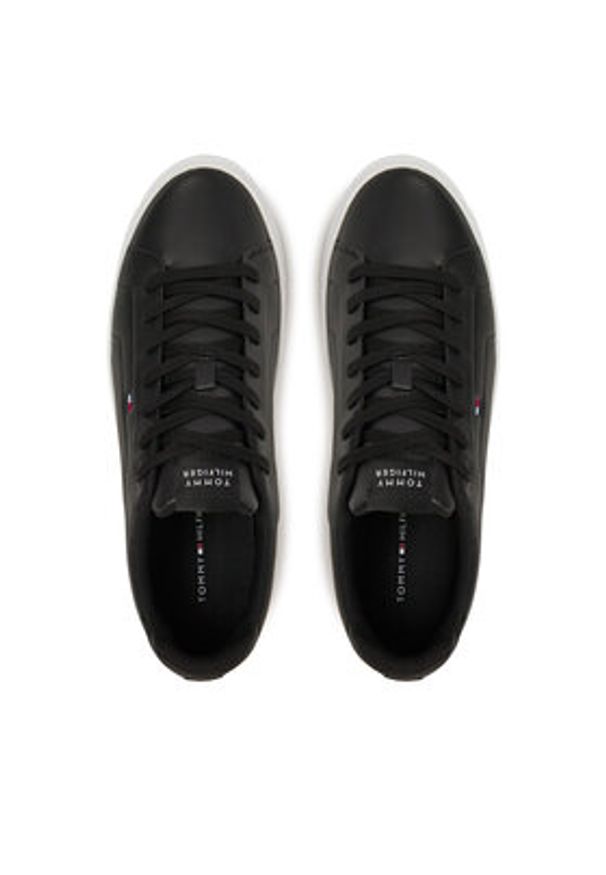 TOMMY HILFIGER - Tommy Hilfiger Sneakersy Icon Court Pinperf Lth FM0FM05483 Czarny. Kolor: czarny. Materiał: skóra